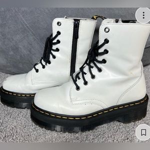 White DrMartens !